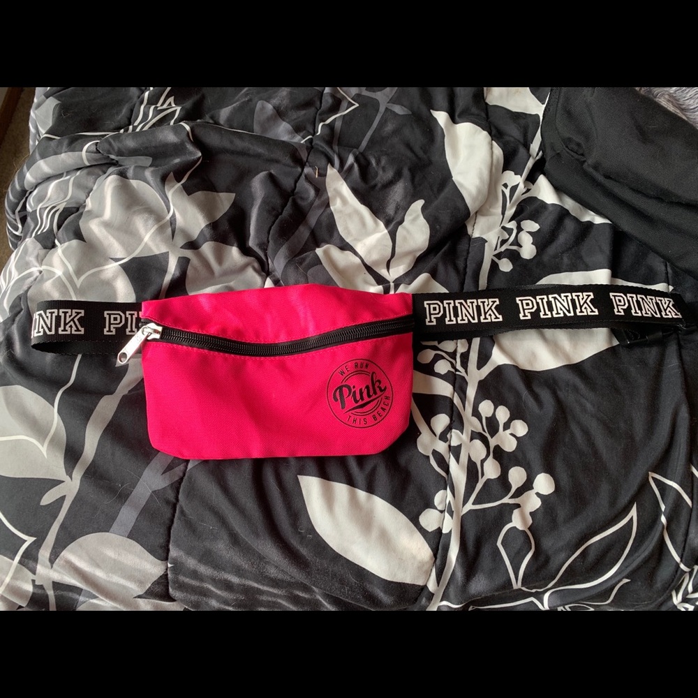 Vs pink fanny pack!